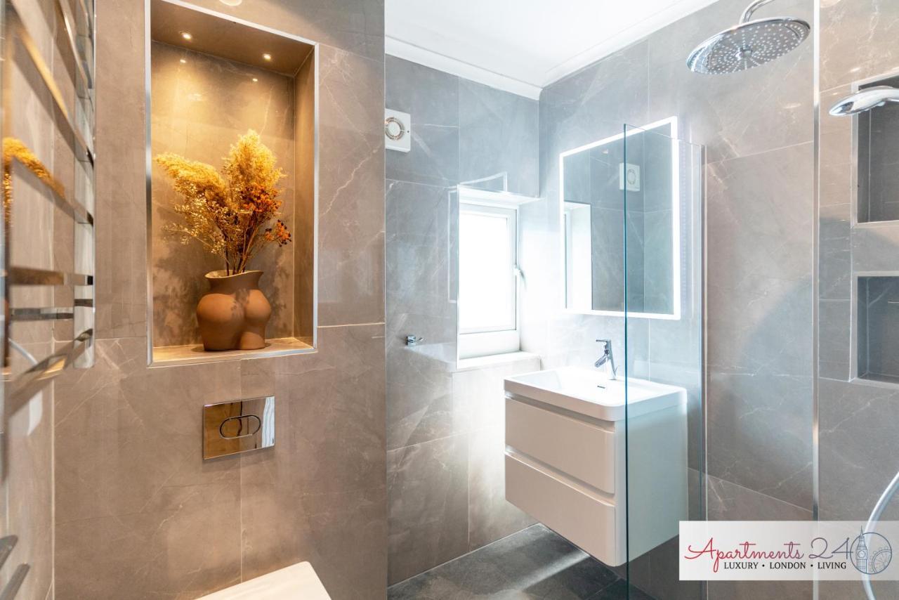Beautiful Apartment In London Hounslow Esterno foto